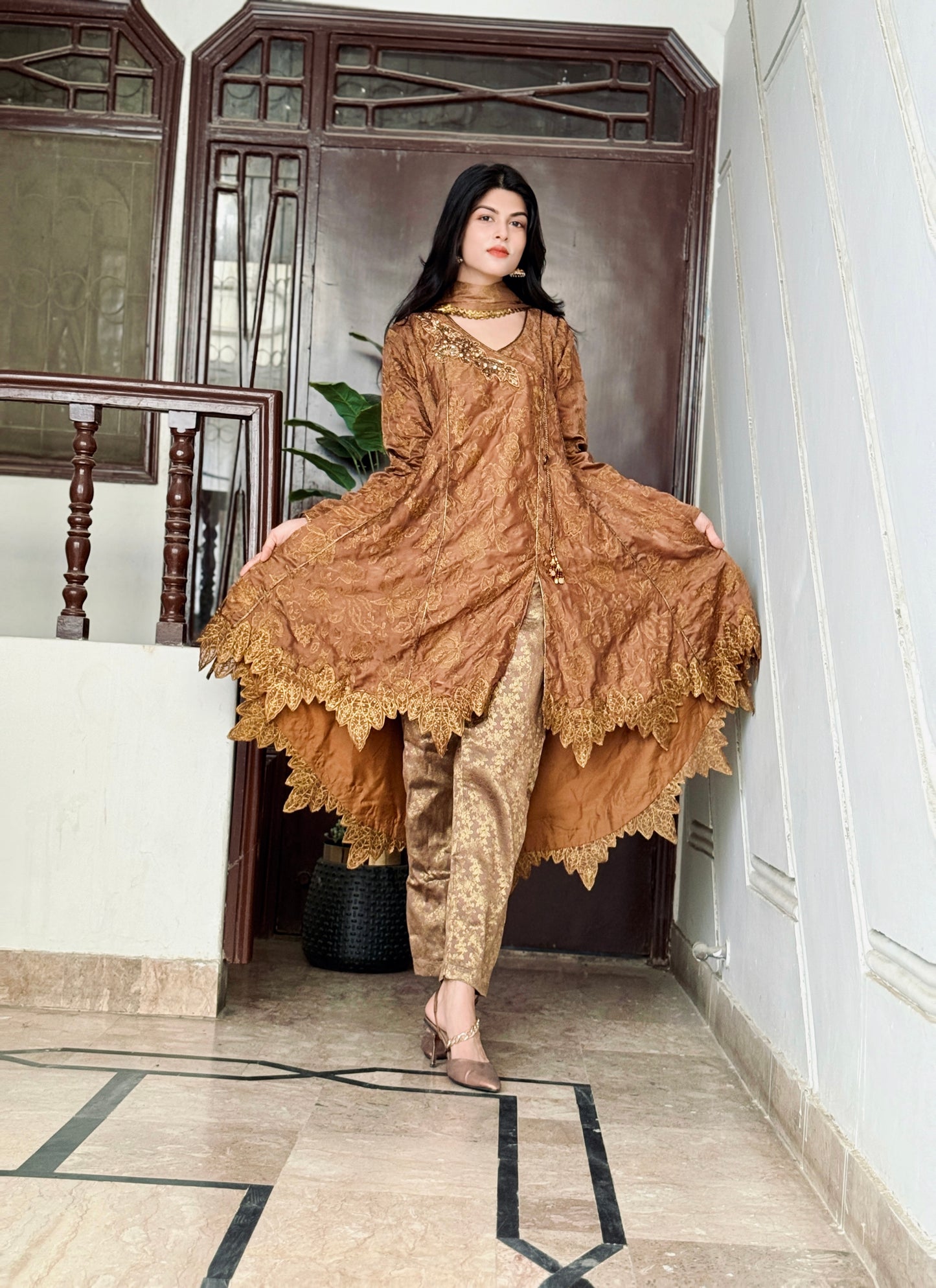RAQS E GUL|SILK LUXURIOUS EMBROIDERED FROCK WITH EMBROIDERED SLEEVES WITH BEAUTIFULL DAMAN PATTI|JAMAWAR TROUSER|SILK EMBROIDERED DUPATTA MMG-799