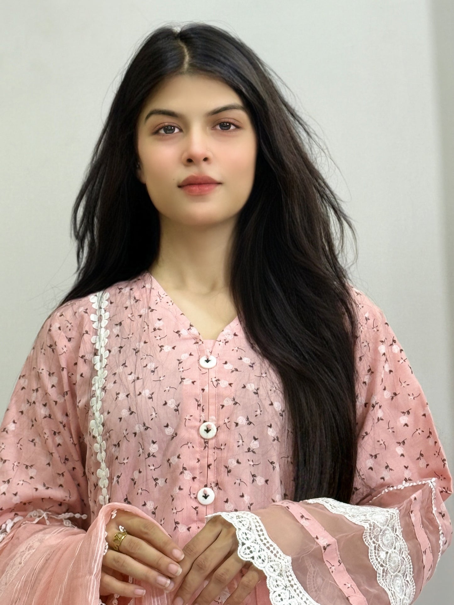 NOOR E BAHAR|3-PIECE PRINTED LAWN MIX CASUAL SHIRT WITH STYLISH SLEEVES|PLAIN PRINTED TROUSER|PLAIN DUPATTA WITH LAICE MMG-997