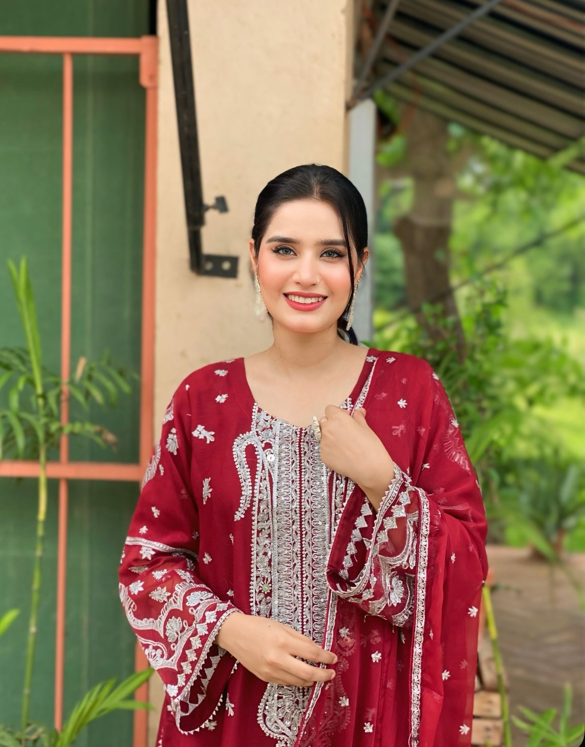 SHAHI JALWA|3-PIECE CHIFFON EMBROIDERED SHIRT WITH DAMAN PATTI|EMBROIDERED TROUSER|CHIFFON EMBROIDERED DUPATTA MMG-907