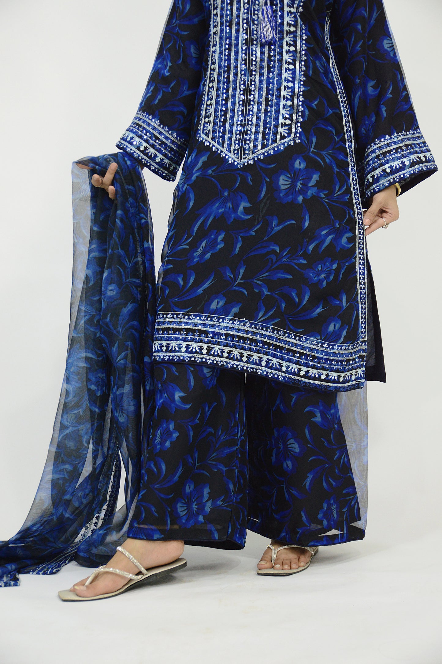 APPLE SILK DIGITAL PRINTED ORGANZA 3-PIECE EMBROIDERED SEQUENCE WORK|EMBROIDERED DAMAN PATTI|PRINTED FLAPPER|PRINTED DUPATTA WITH EMBROIDERED DUPATTA MMG-1053