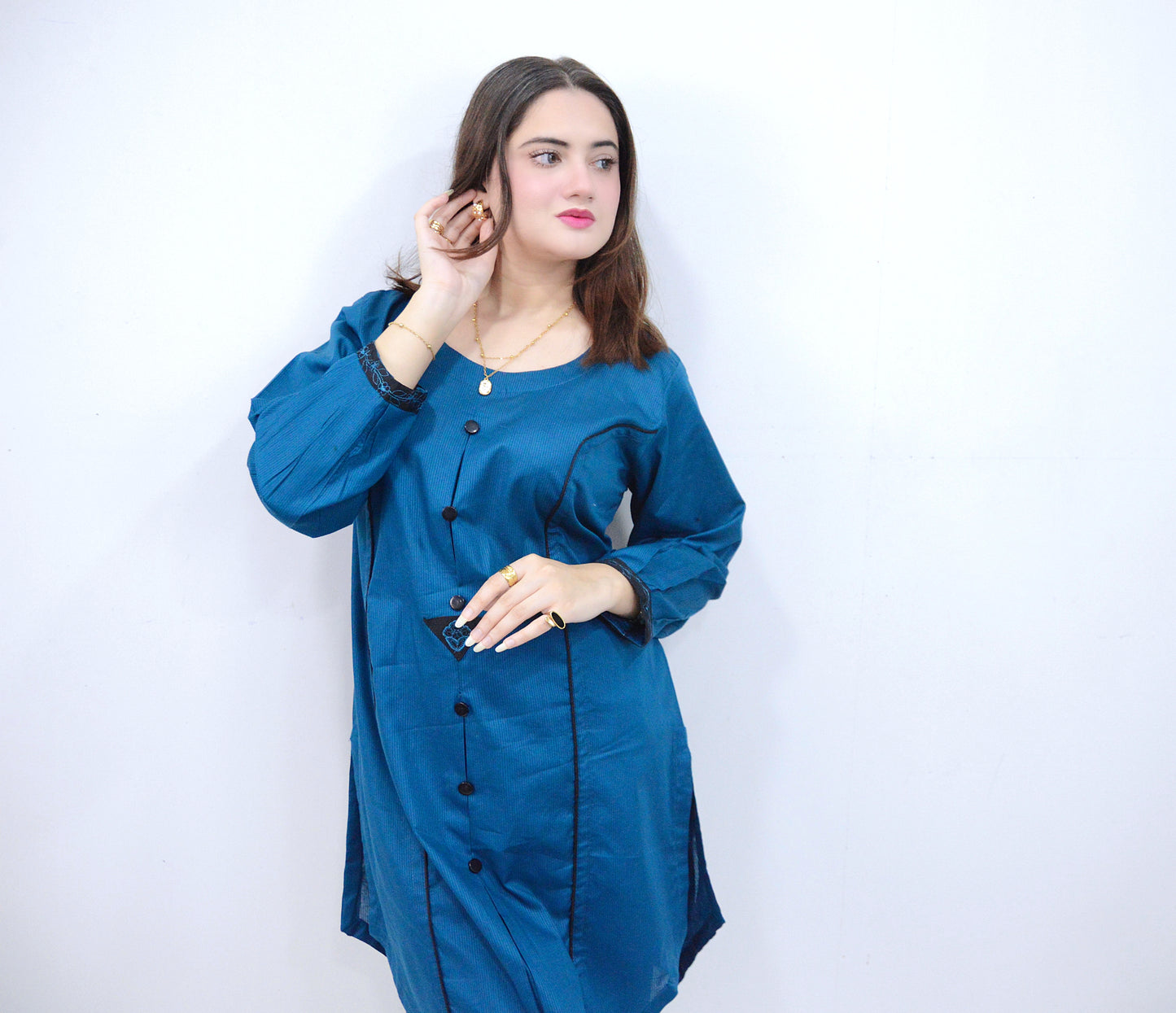 CASUAL GLOW|2-PIECE DORIA COTTON SHIRT WITH TUSSELS & EMBROIDERED BACK BUNCH|PLAIN ELEGANT TROUSER MMG-1042