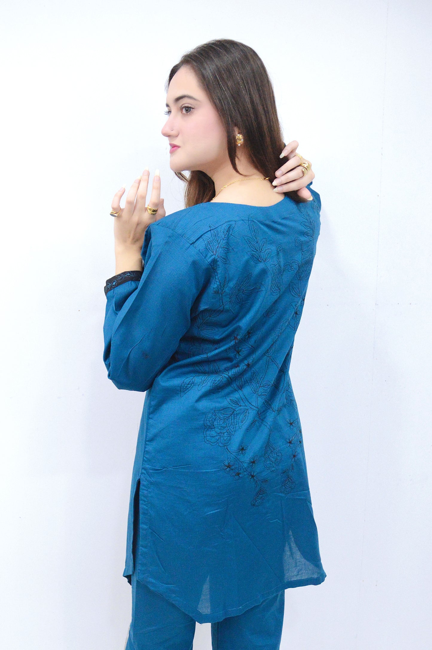 CASUAL GLOW|2-PIECE DORIA COTTON SHIRT WITH TUSSELS & EMBROIDERED BACK BUNCH|PLAIN ELEGANT TROUSER MMG-1042