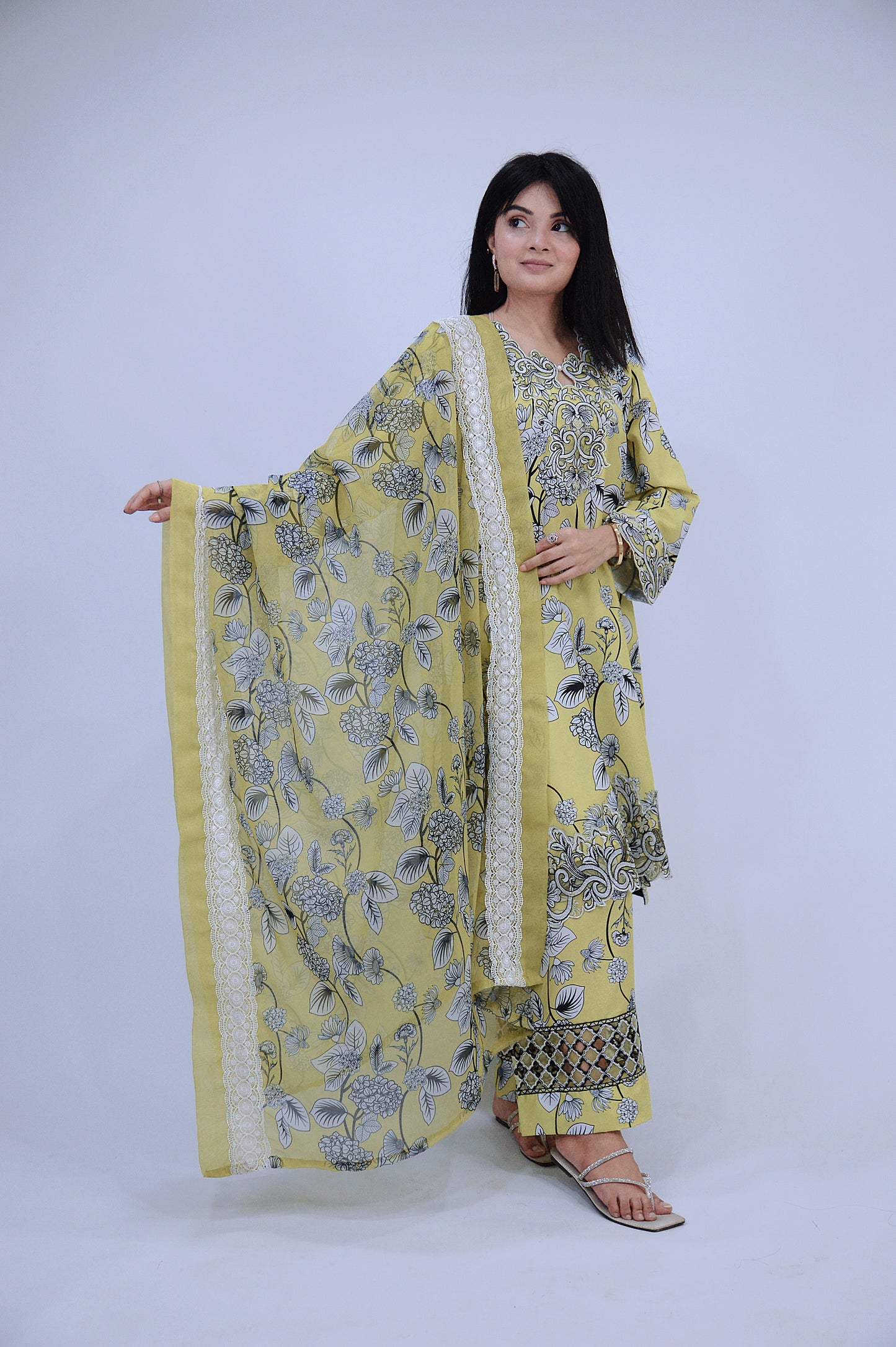 NOORAIN|3-PIECE DIGITAL STAPLE PRINTED SHIRT WITH EMBROIDERED CUTWORK|PRINTED CUTWORK FLAPPER|SILK PRINTED DUPATTA WITH BORDER MMG-1057