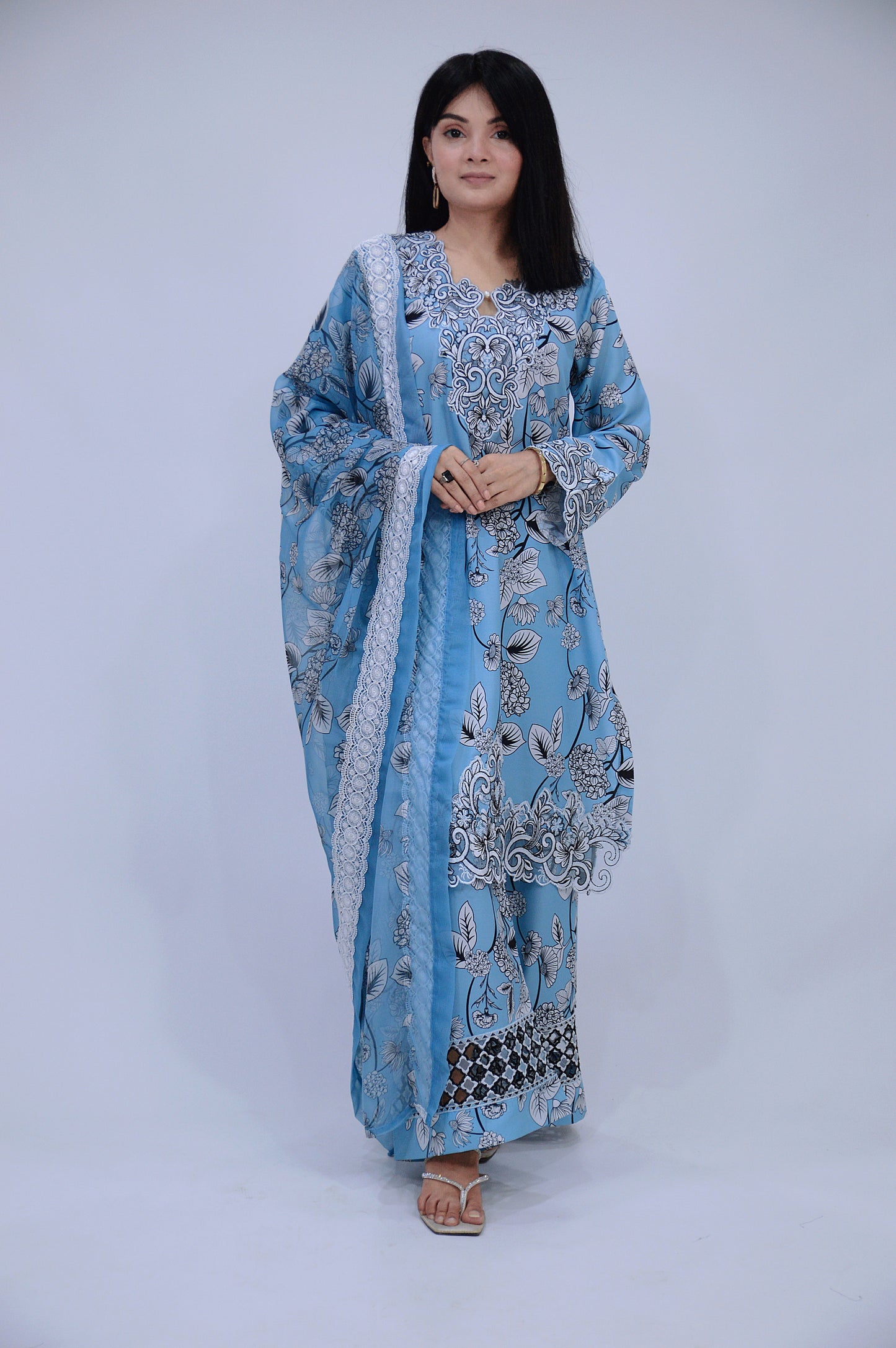 NOORAIN|3-PIECE DIGITAL STAPLE PRINTED SHIRT WITH EMBROIDERED CUTWORK|PRINTED CUTWORK FLAPPER|SILK PRINTED DUPATTA WITH BORDER MMG-1057
