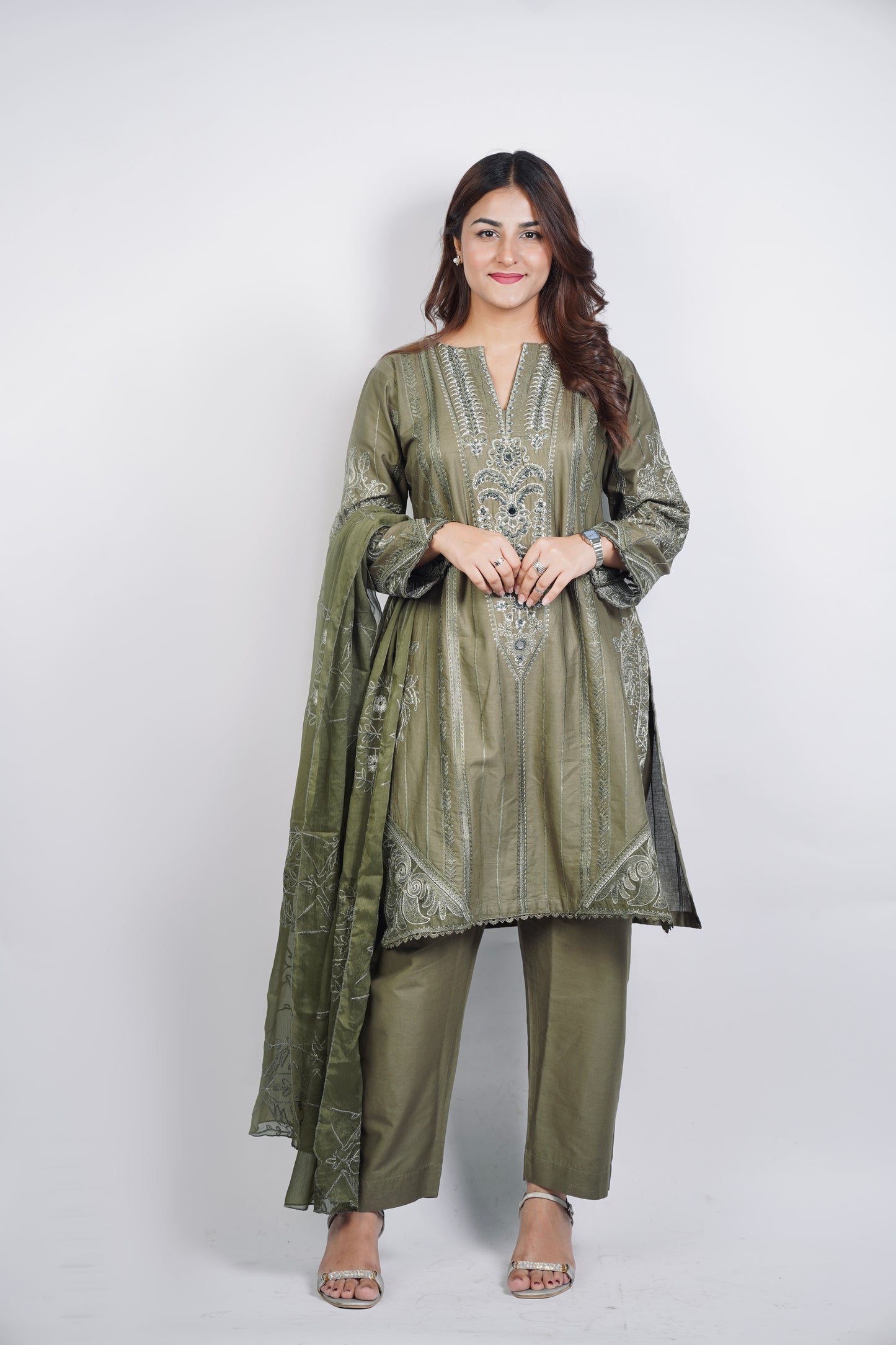 NOOR E NISHAT|3-PIECE PURE COTTON EMBROIDERED SHIRT HANDWORK WITH BACK BUNCH|PLAIN TROUSER|CHIFFON EMBROIDERED DUPATTA MMG-22