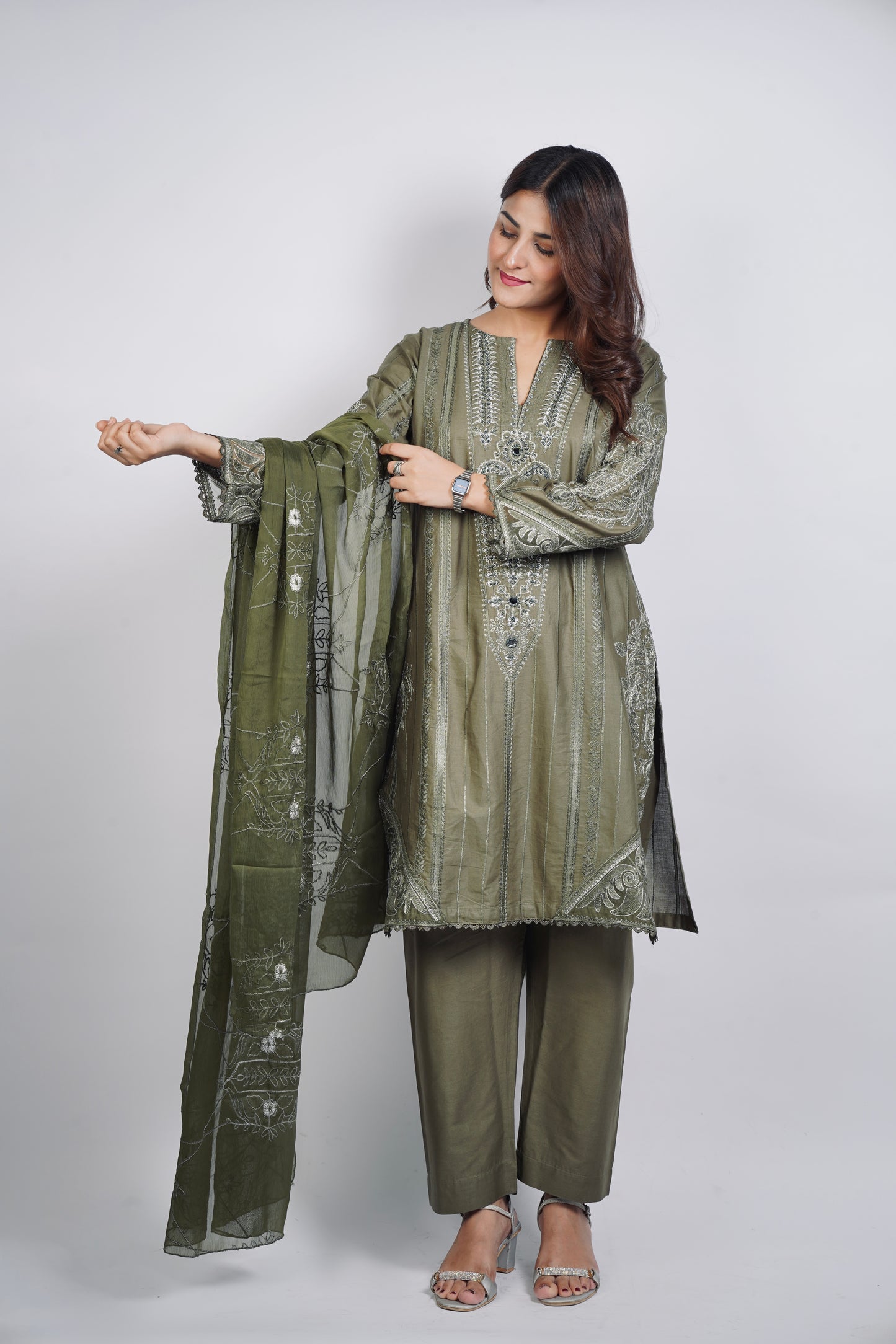 NOOR E NISHAT|3-PIECE PURE COTTON EMBROIDERED SHIRT HANDWORK WITH BACK BUNCH|PLAIN TROUSER|CHIFFON EMBROIDERED DUPATTA MMG-22