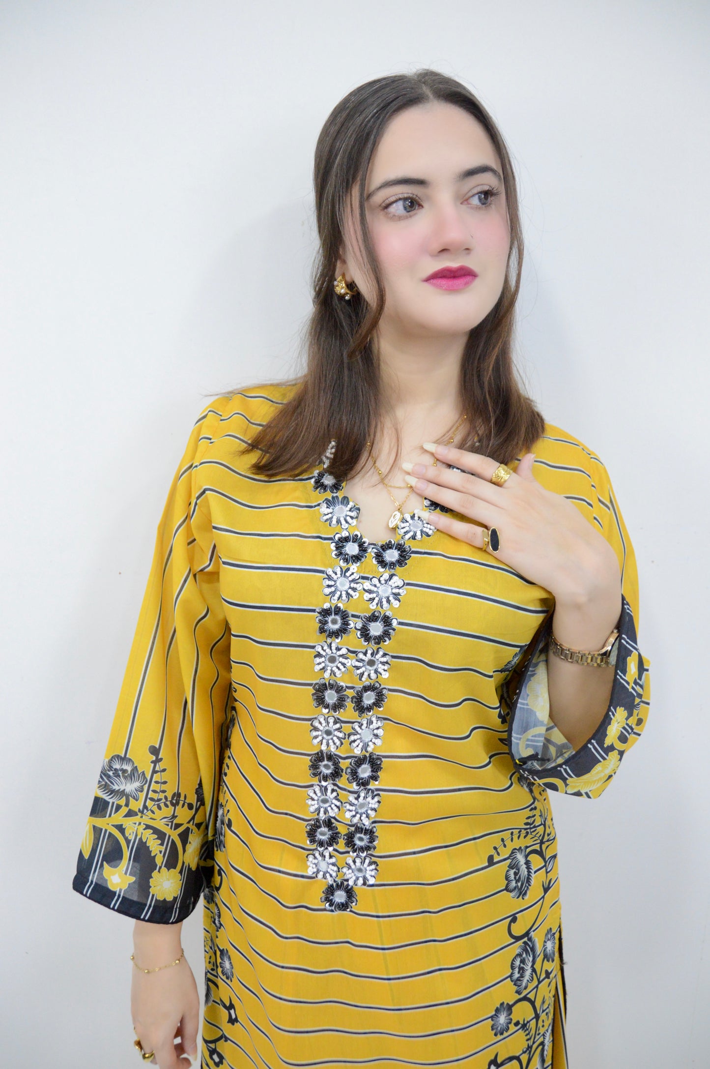 ZEBA|3-PIECE SWISS LAWN TWISTED PRINTED EMBROIDERED SHIRT|PRINTED FLAPPER|SWISS PRINTED DUPATTA MMG-1052