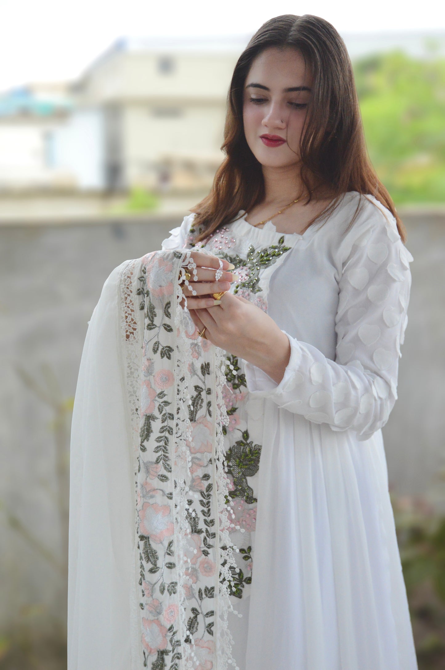 ROYAL WHISPER|LONG LENGTH MAXI WITH APPLIQUE & HAND EMBELLISHMENTS|TROUSER WITH STITCHING PATTERN|SOFT CHIFFON DUPATTA WITH LACE DETAILING MMG-1002