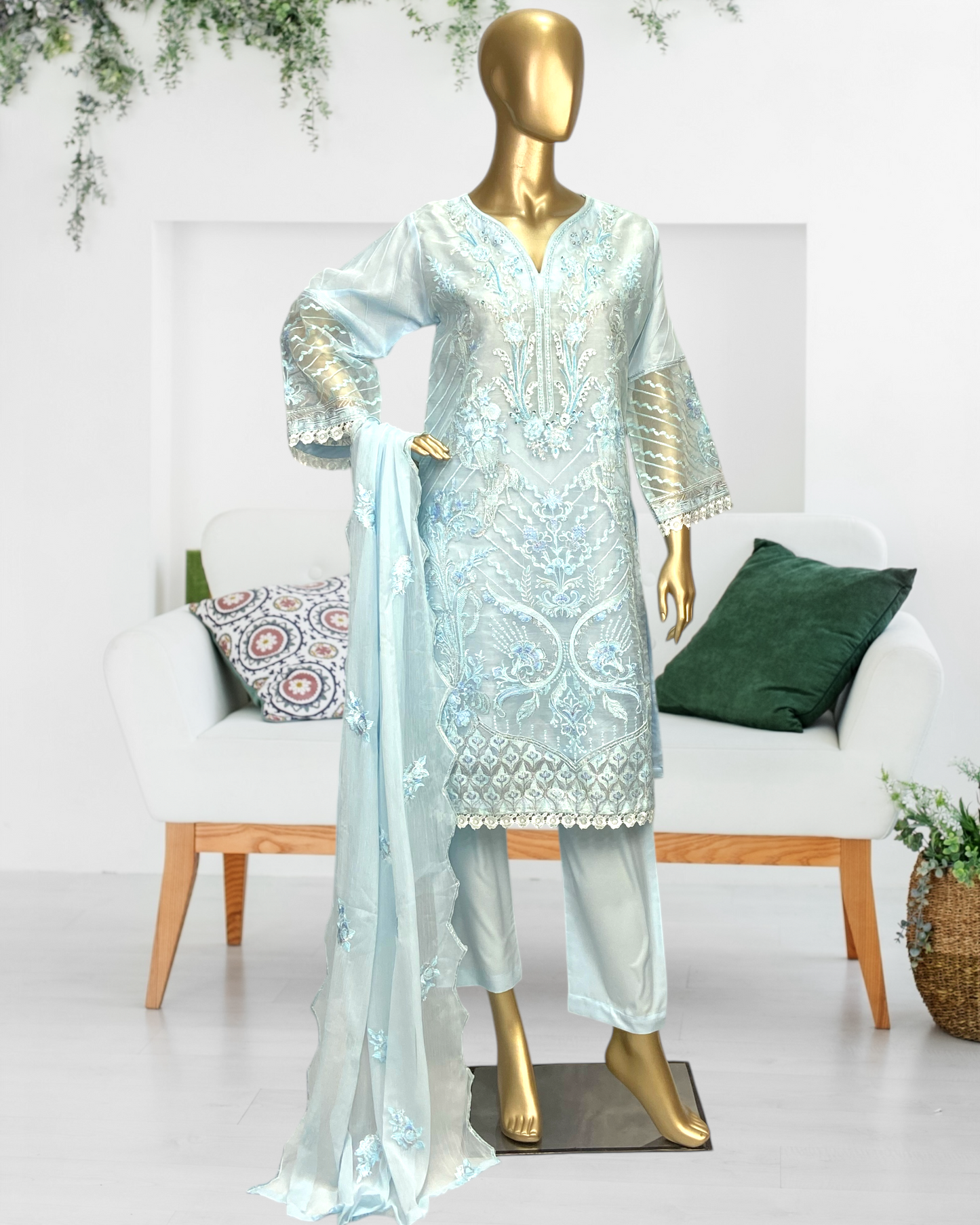 Elegant 3-Piece Organza Suit with Embroidered Crinkle Dupatta MMG-819