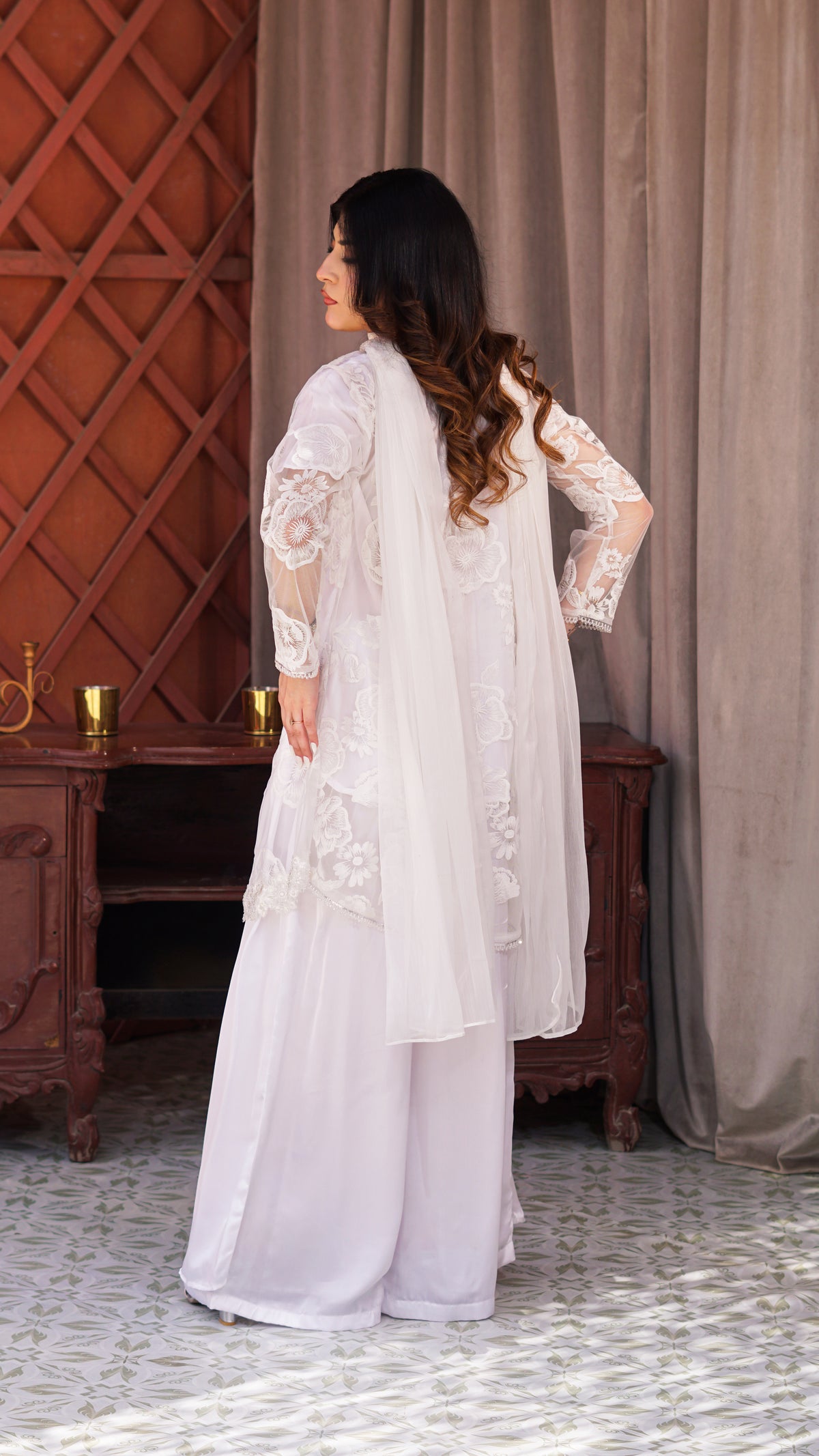 WHITE GUL KURTA SET MMG-219
