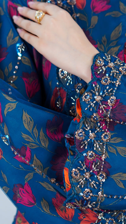 Noor-e-Daana embroidered crepe kurta sleeve with cut daana embellishment