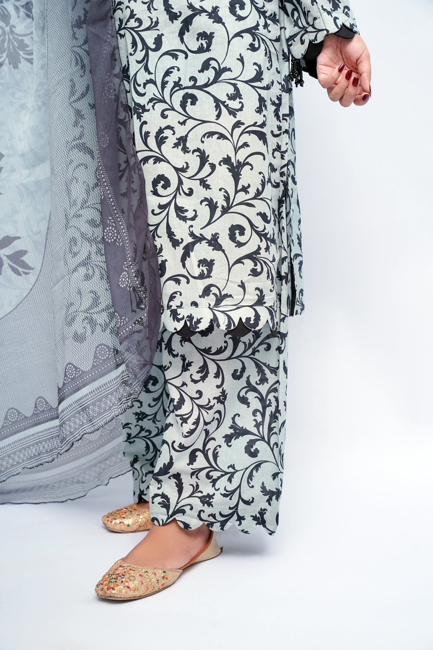 LILY LAWN SUIT MMG-03