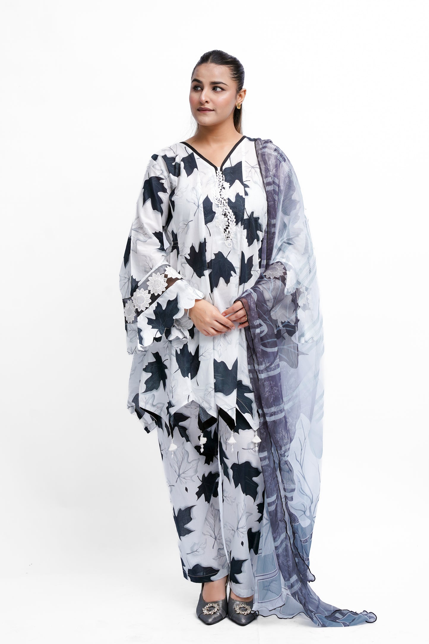 LEAF BREEZE LAWN SET MMG-05