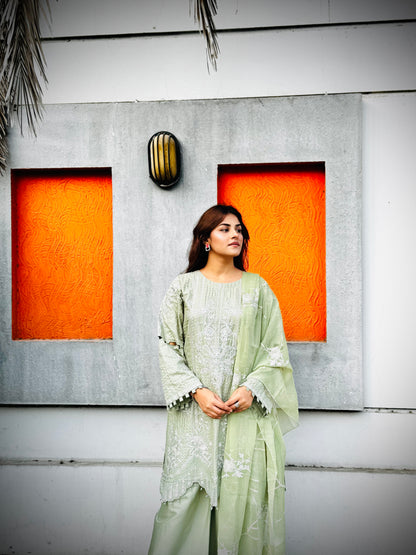 ANDAAZ E NOOR | 3-PIECE 100% COTTON EMBROIDERED SHIRT|COMFORTABLE COTTON TROUSER|CHIFFON EMBROIDERED DUPATTA MMG-933
