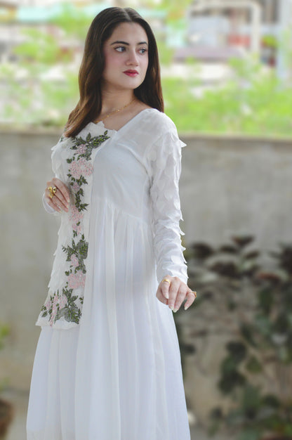 ROYAL WHISPER|LONG LENGTH MAXI WITH APPLIQUE & HAND EMBELLISHMENTS|TROUSER WITH STITCHING PATTERN|SOFT CHIFFON DUPATTA WITH LACE DETAILING MMG-1002