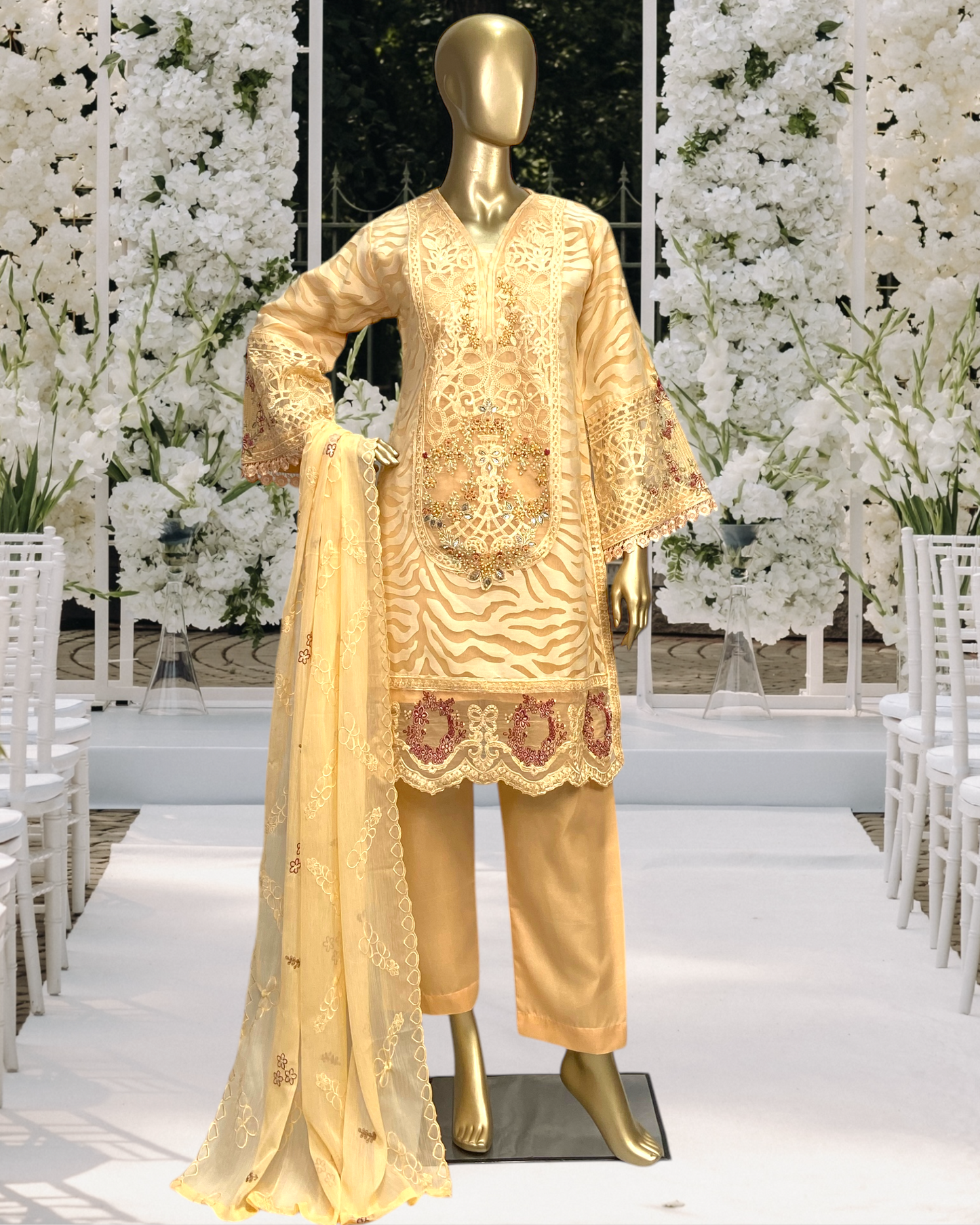 Graceful 3-Piece Poly Jacquard Suit with Crinkle Chiffon Dupatta MMG-821