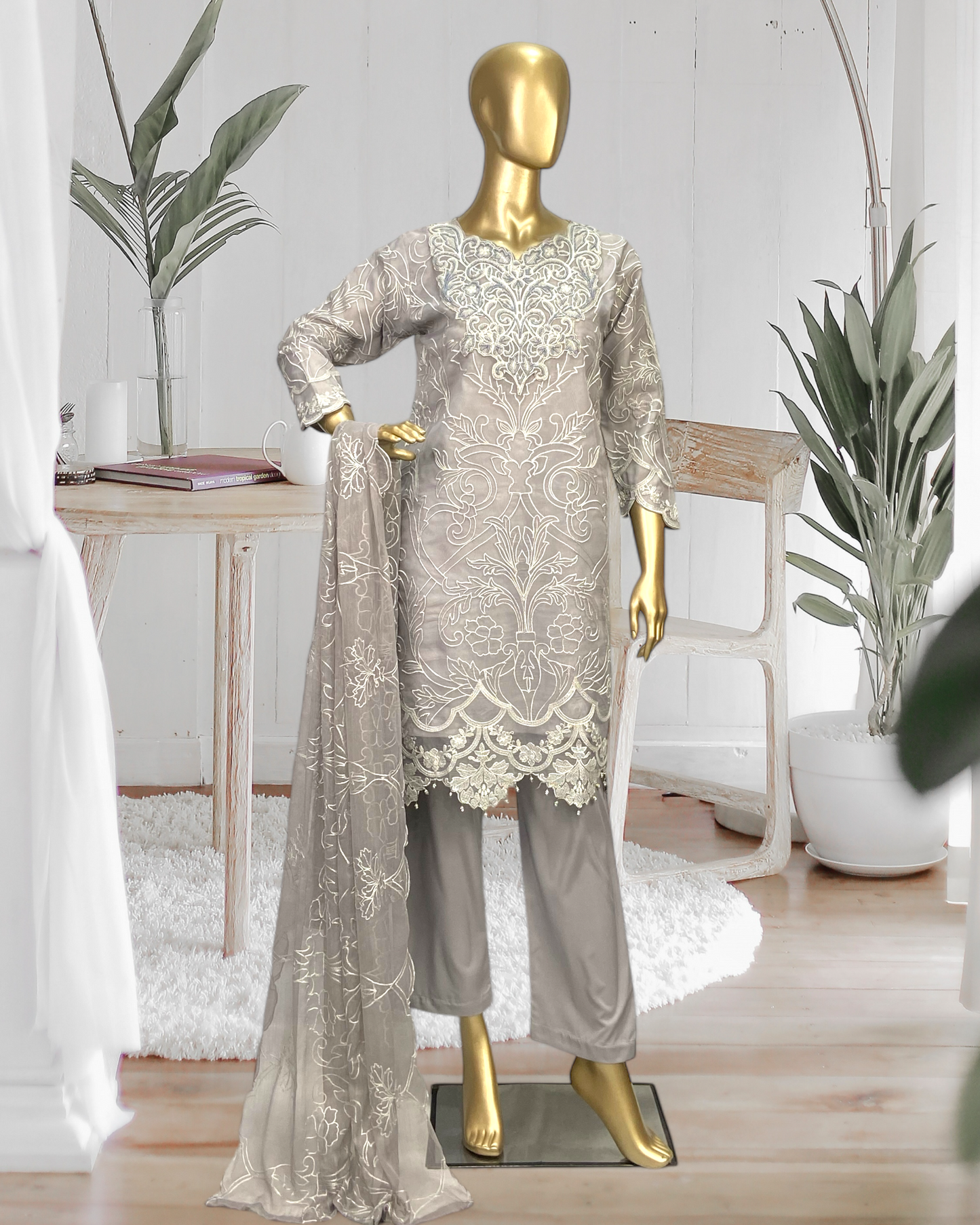 Elegant 3-Piece Organza Suit with Chiffon Dupatta & Soft Malai Trouser MMG-829